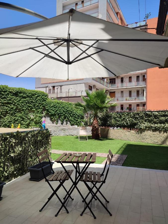 Apartamento Incantevole Con Parcheggio E Giardino